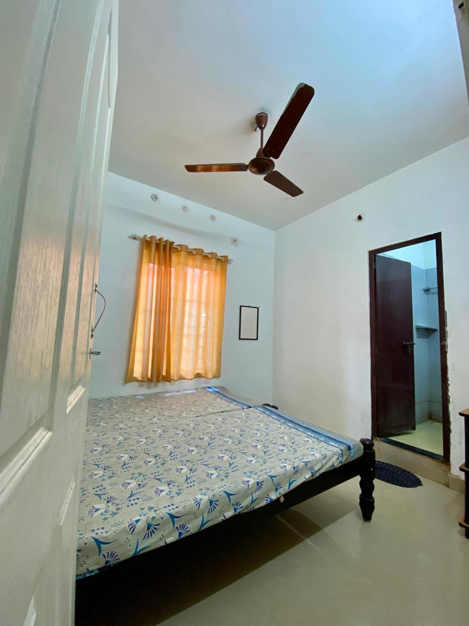 Rajatheeram Beach Homestay & Backwater Cruise Alleppey Alappuzha Bagian luar foto
