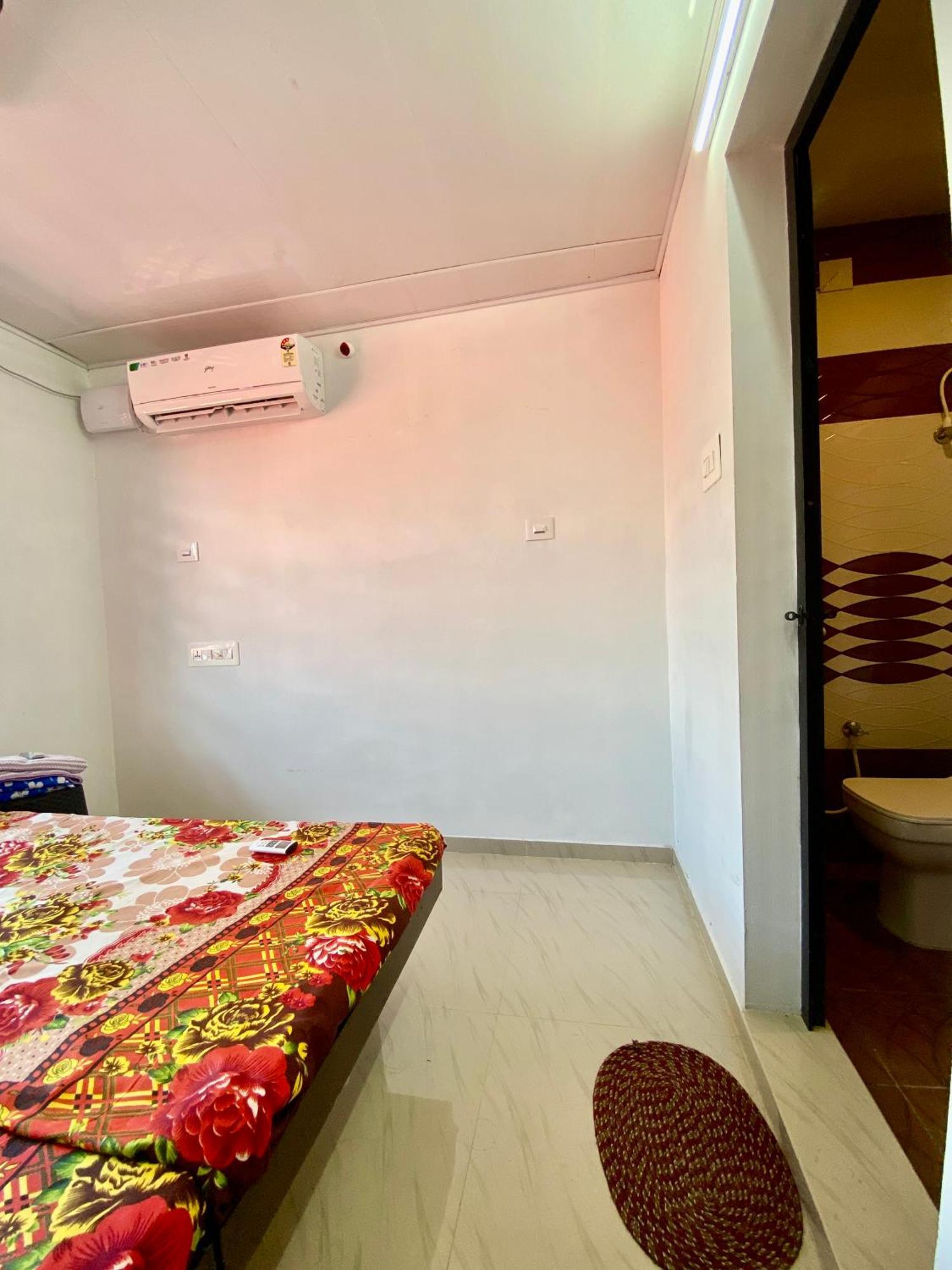 Rajatheeram Beach Homestay & Backwater Cruise Alleppey Alappuzha Bagian luar foto