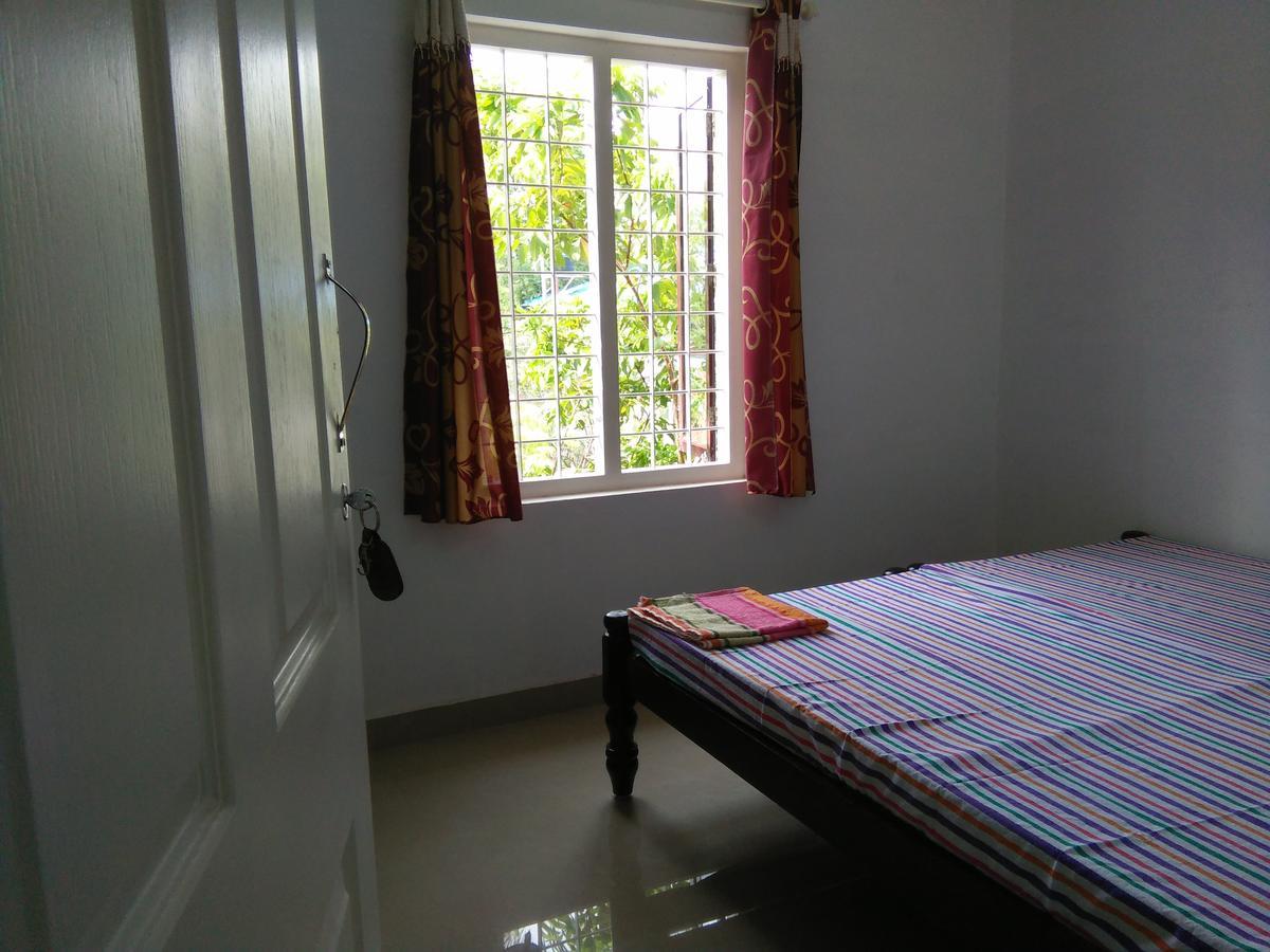 Rajatheeram Beach Homestay & Backwater Cruise Alleppey Alappuzha Bagian luar foto